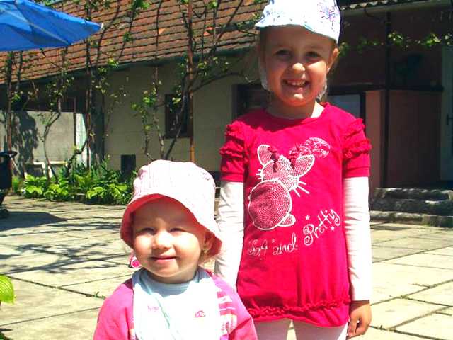 Boglárka és Zsófia 29013 03