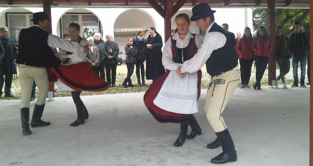 2015-10-23-sajoszentpeter2